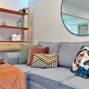 Cozy - Your Away Apartment
